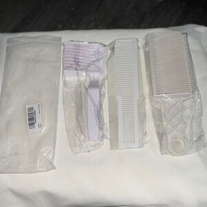 Set of three white Combs NIP